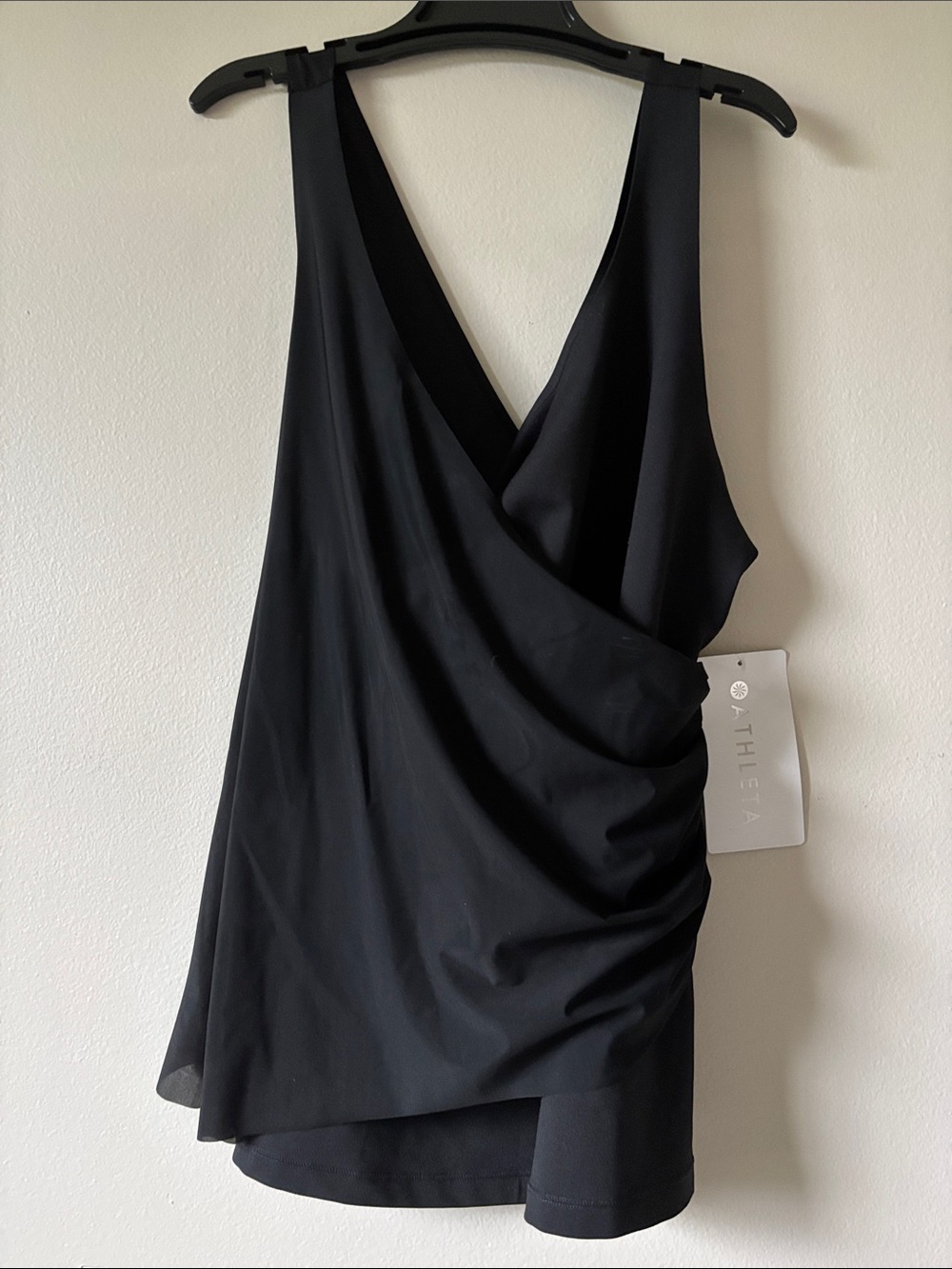 Athleta Lotus ruched tank size S black NWT